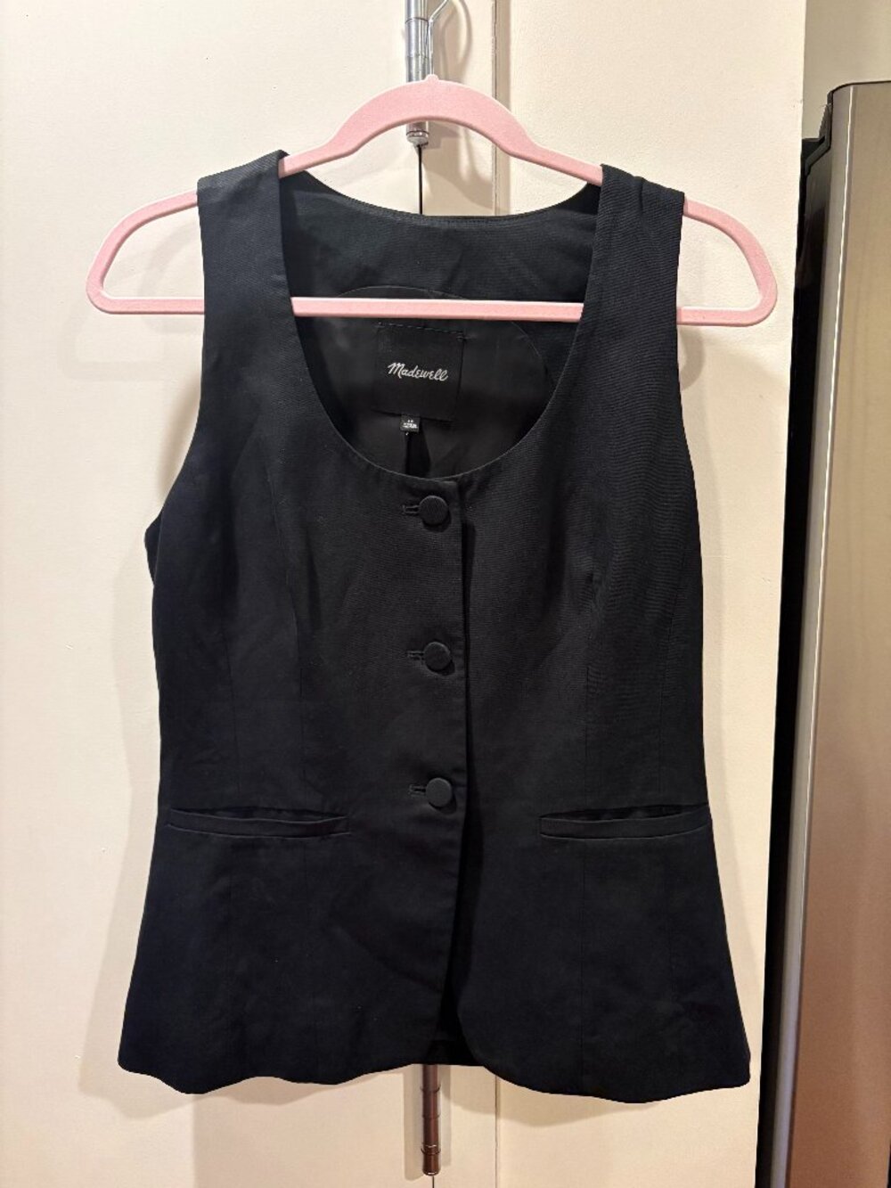 NWOT Madewell size 10 Scoopneck Cutaway Vest in Drapey Twill black